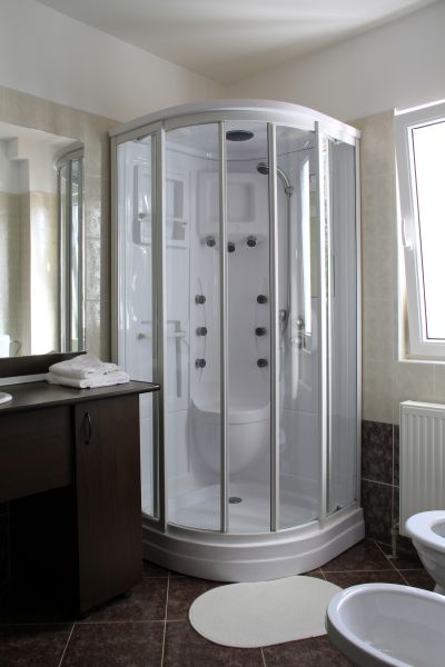 Knoxville Shower Installation